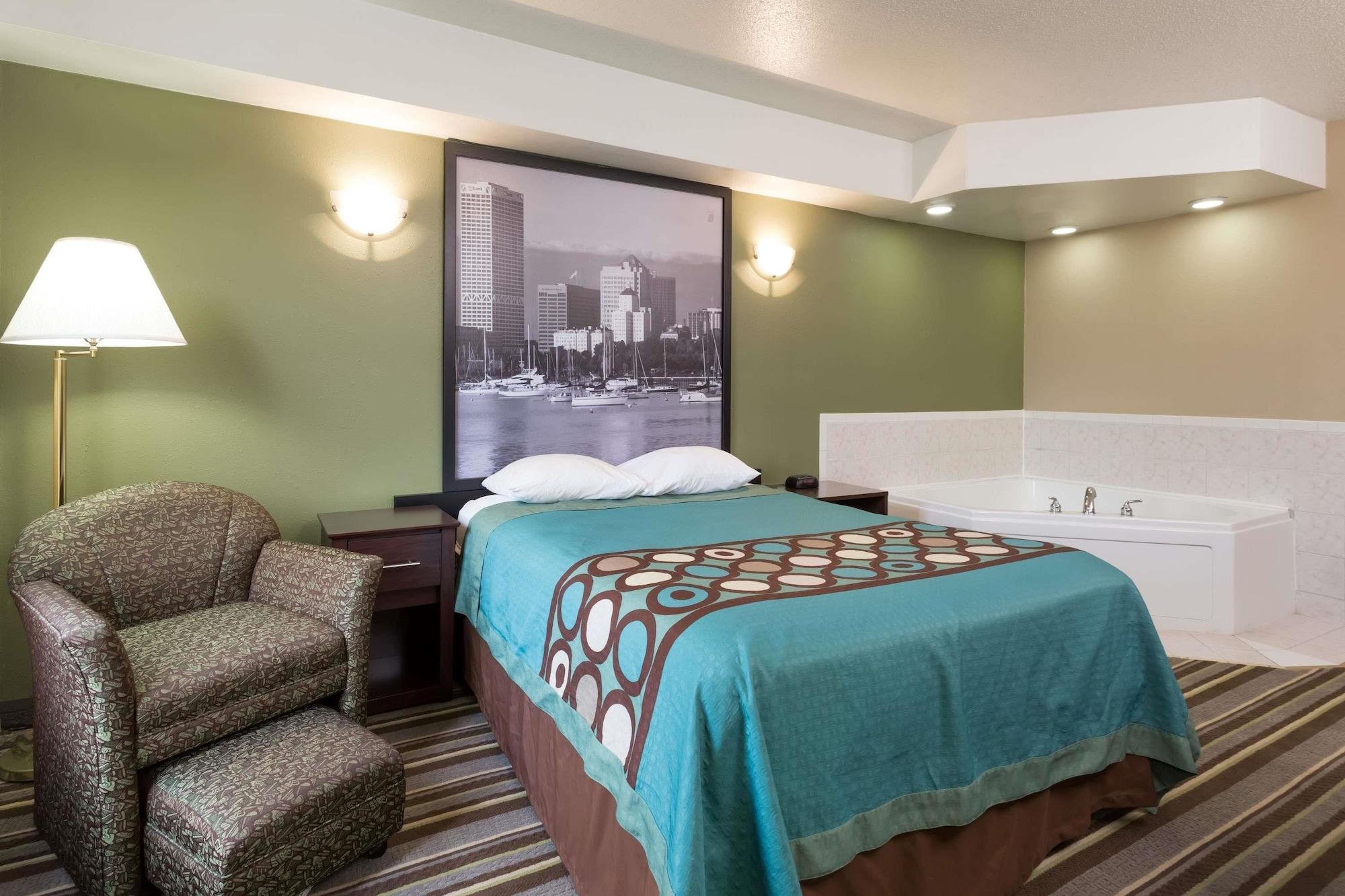 מלון Super 8 By Wyndham Germantown/Milwaukee מראה חיצוני תמונה