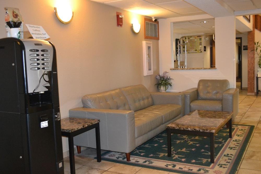 מלון Super 8 By Wyndham Germantown/Milwaukee מראה חיצוני תמונה