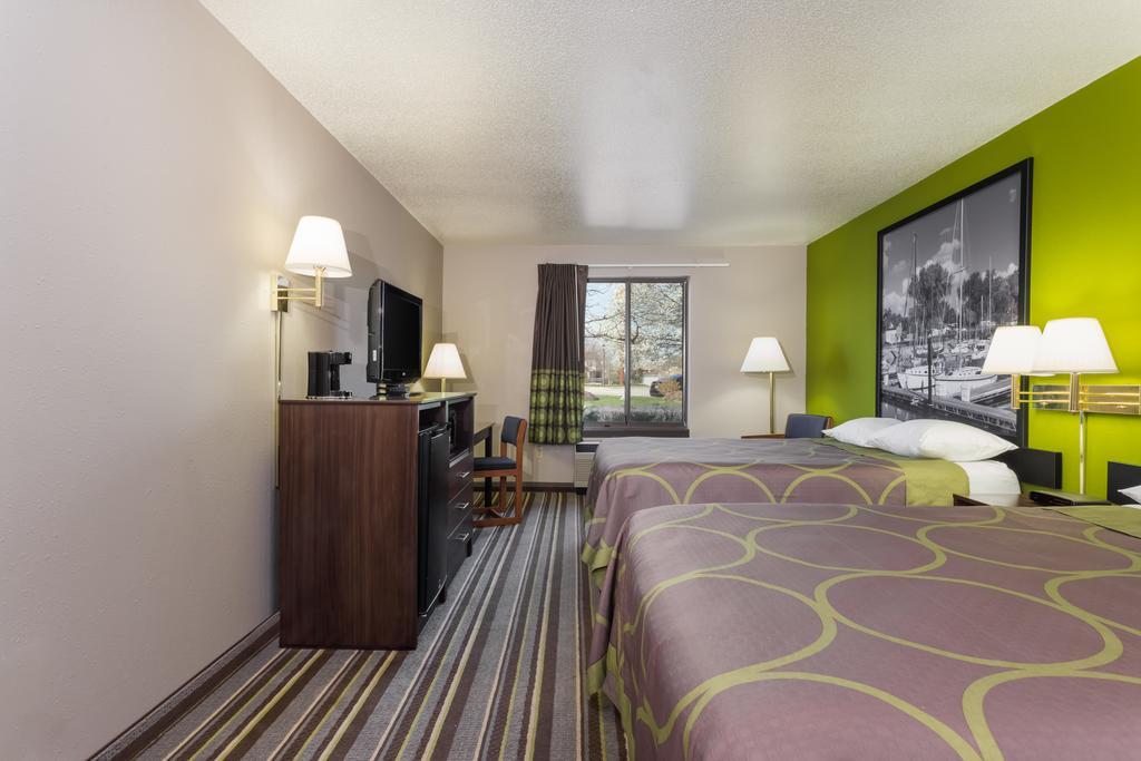 מלון Super 8 By Wyndham Germantown/Milwaukee מראה חיצוני תמונה