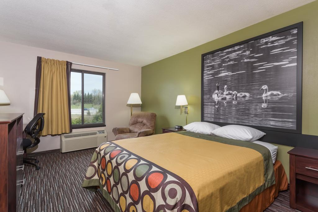 מלון Super 8 By Wyndham Germantown/Milwaukee מראה חיצוני תמונה