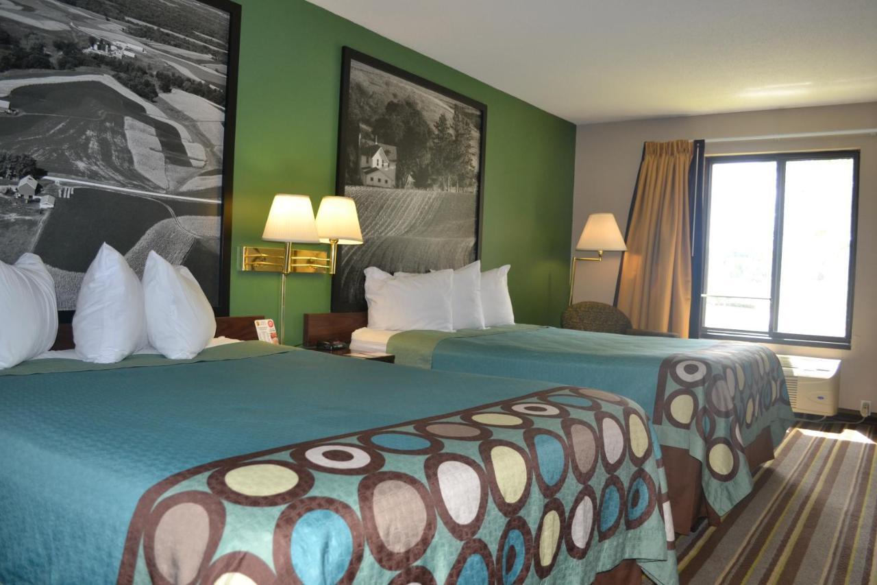 מלון Super 8 By Wyndham Germantown/Milwaukee מראה חיצוני תמונה